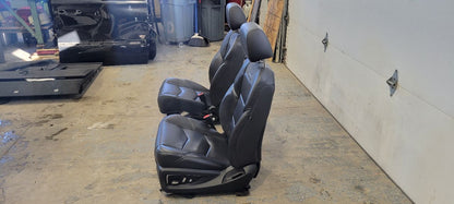 2020 ESCALAESV FRONT SEATS BLACK W/LANE KEEP ASSIST 32052 - image 3