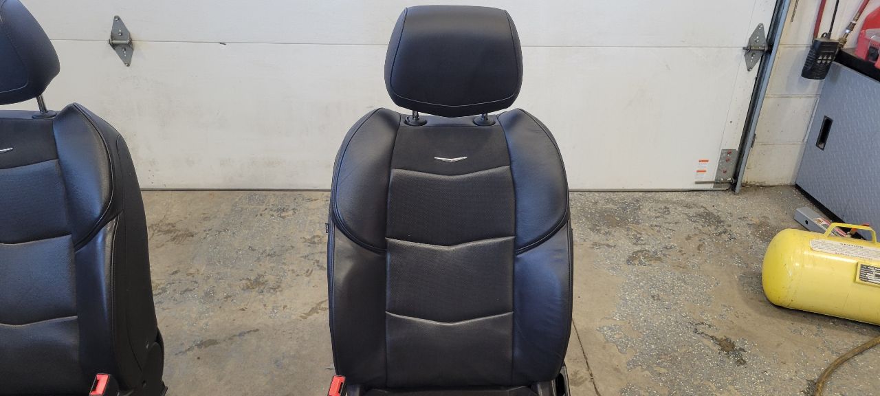 2020 ESCALAESV FRONT SEATS BLACK W/LANE KEEP ASSIST 32052 - image 11
