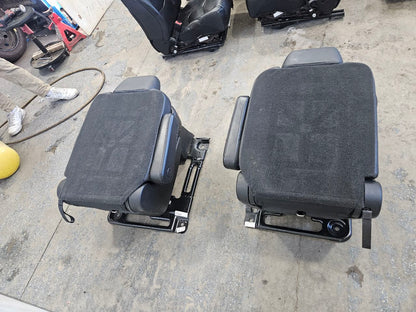 2020 ESCALAESV 2ND ROW CAPTAINS SEATS BLACK PAIR 32053 - image 12