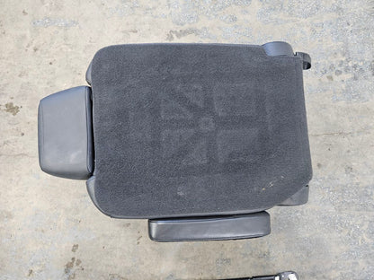 2020 ESCALAESV 2ND ROW CAPTAINS SEATS BLACK PAIR 32053 - image 15