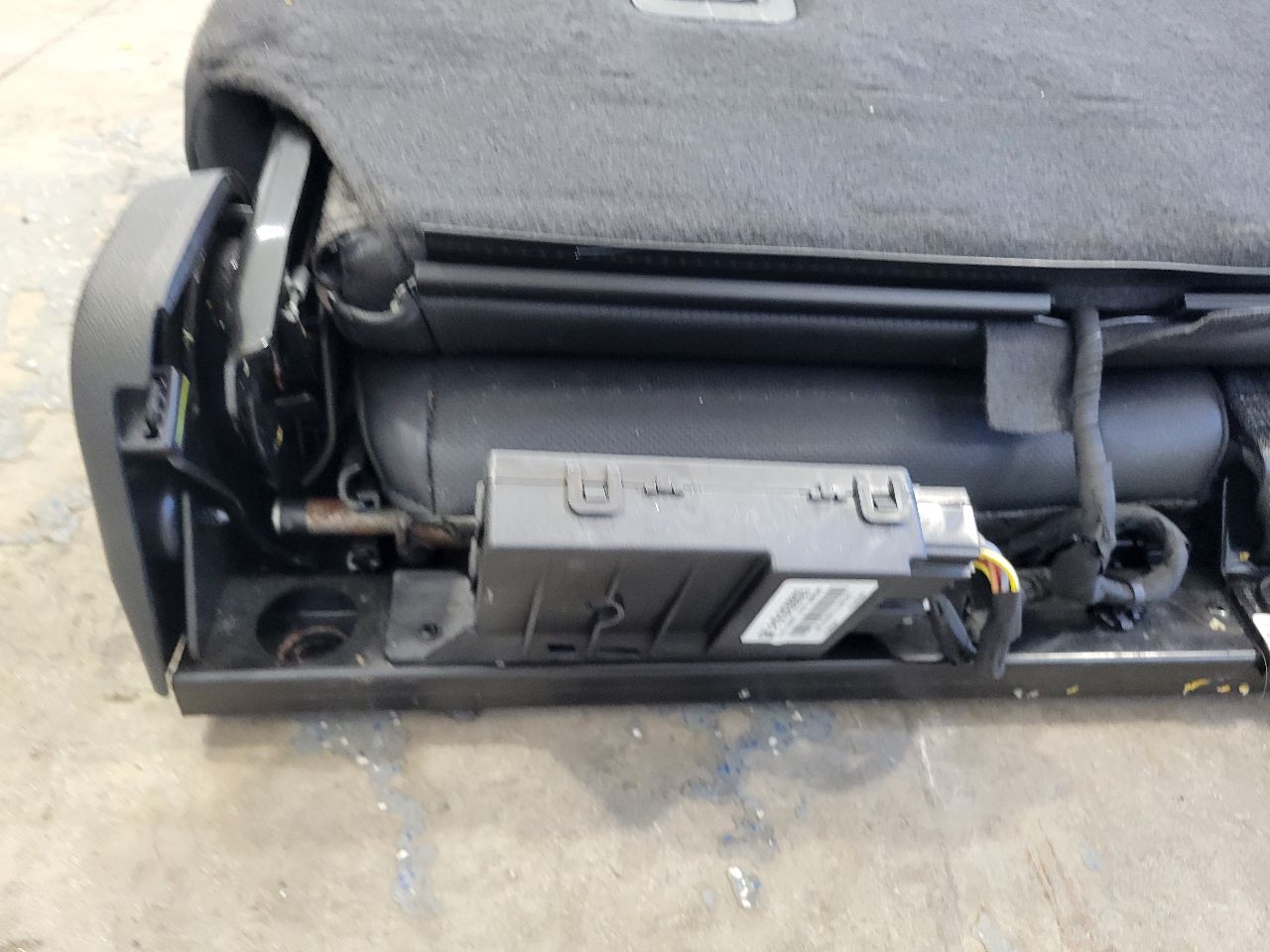 2020 ESCALAESV THIRD ROW POWER FOLDING SEAT BLACK 32054 - image 12
