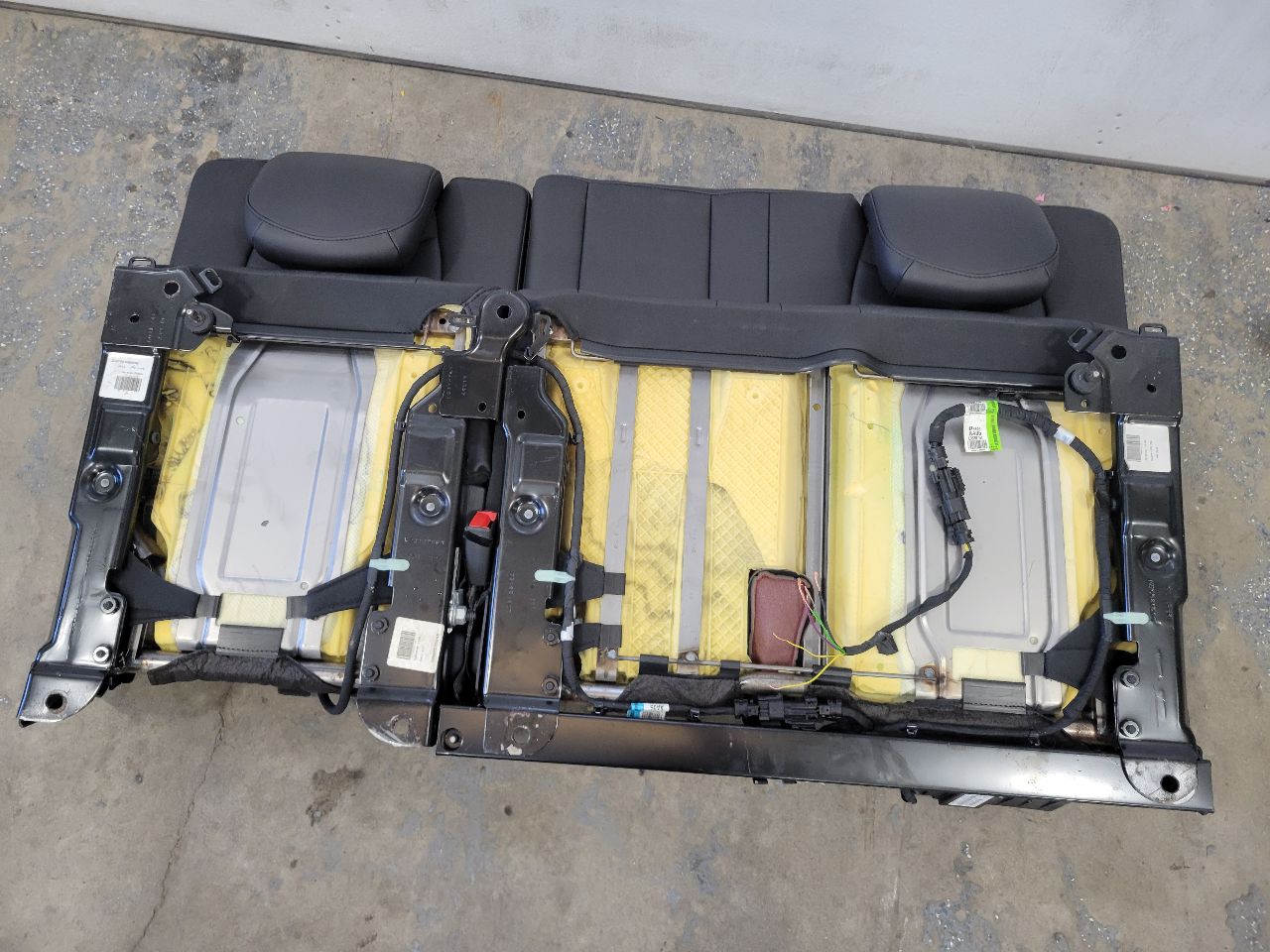 2020 ESCALAESV THIRD ROW POWER FOLDING SEAT BLACK 32054 - image 17