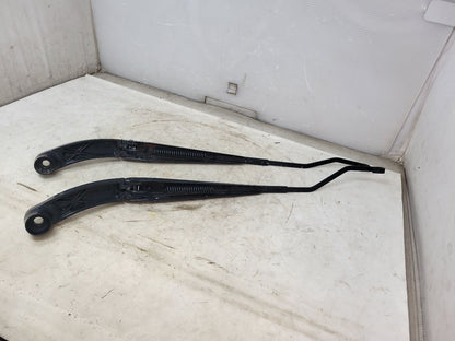 2020 ESCALAESV FRONT WINDSHIELD WIPER ARMS ARM PAIR 32071 - image 7