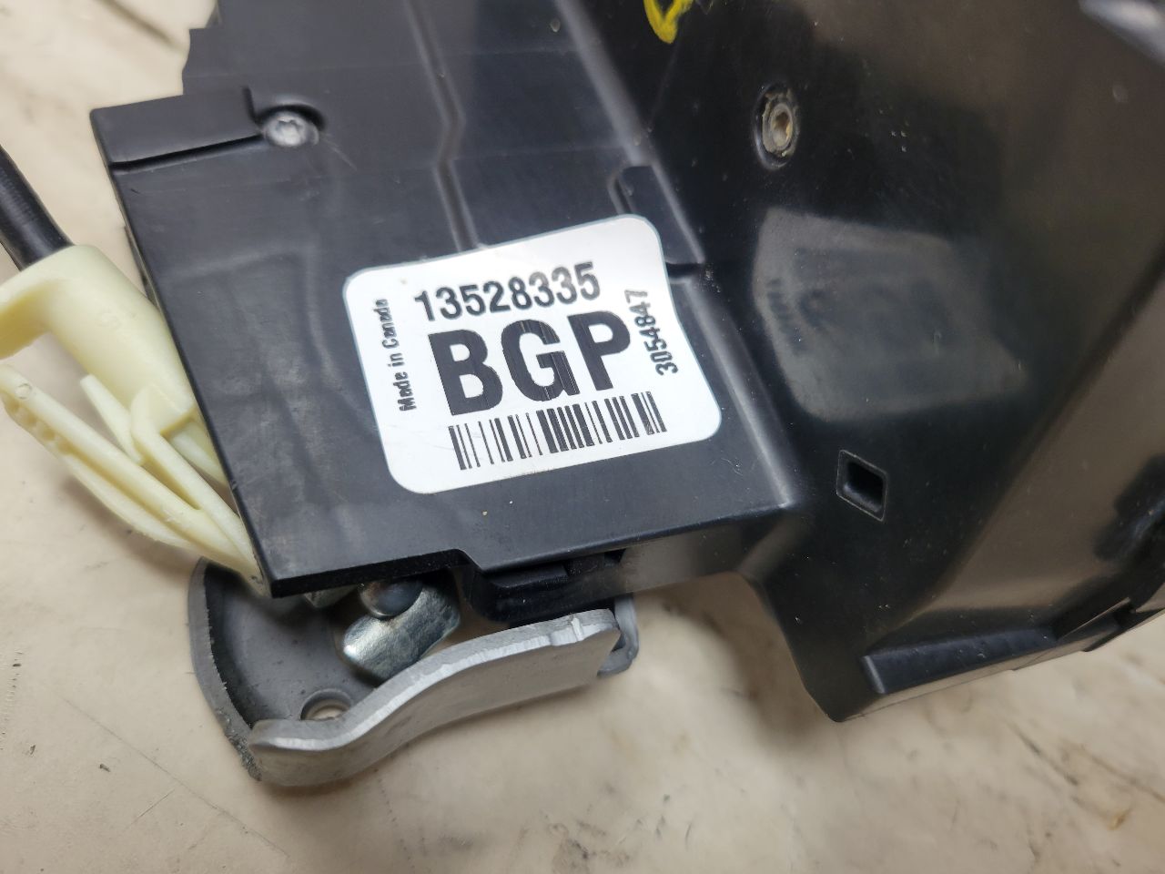 2020 ESCALAESV FRONT RH DOOR LATCH 13528335 32080 - image 10