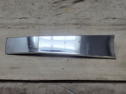 2020 ESCALAESV INSERT W/SCREWS GOOD CONDITION 32089 - image 1