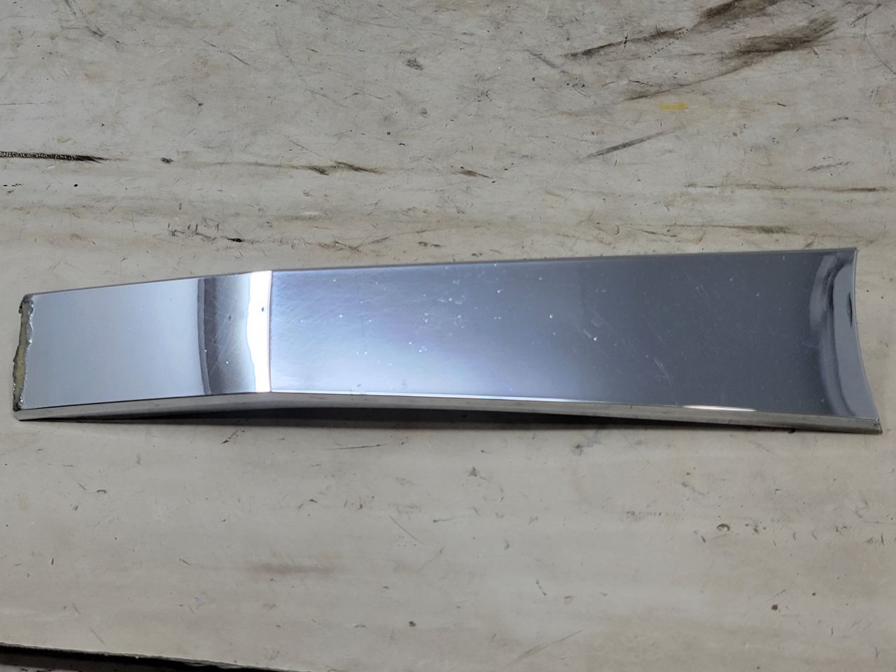 2020 ESCALAESV INSERT W/SCREWS FAIR CONDITION 32101 - image 5