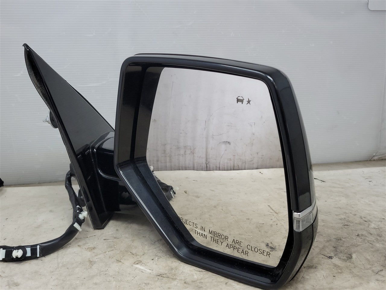 2020 ESCALAESV RH MIRROR BLACK GBA W/BLIND SPOT 32112 - image 5