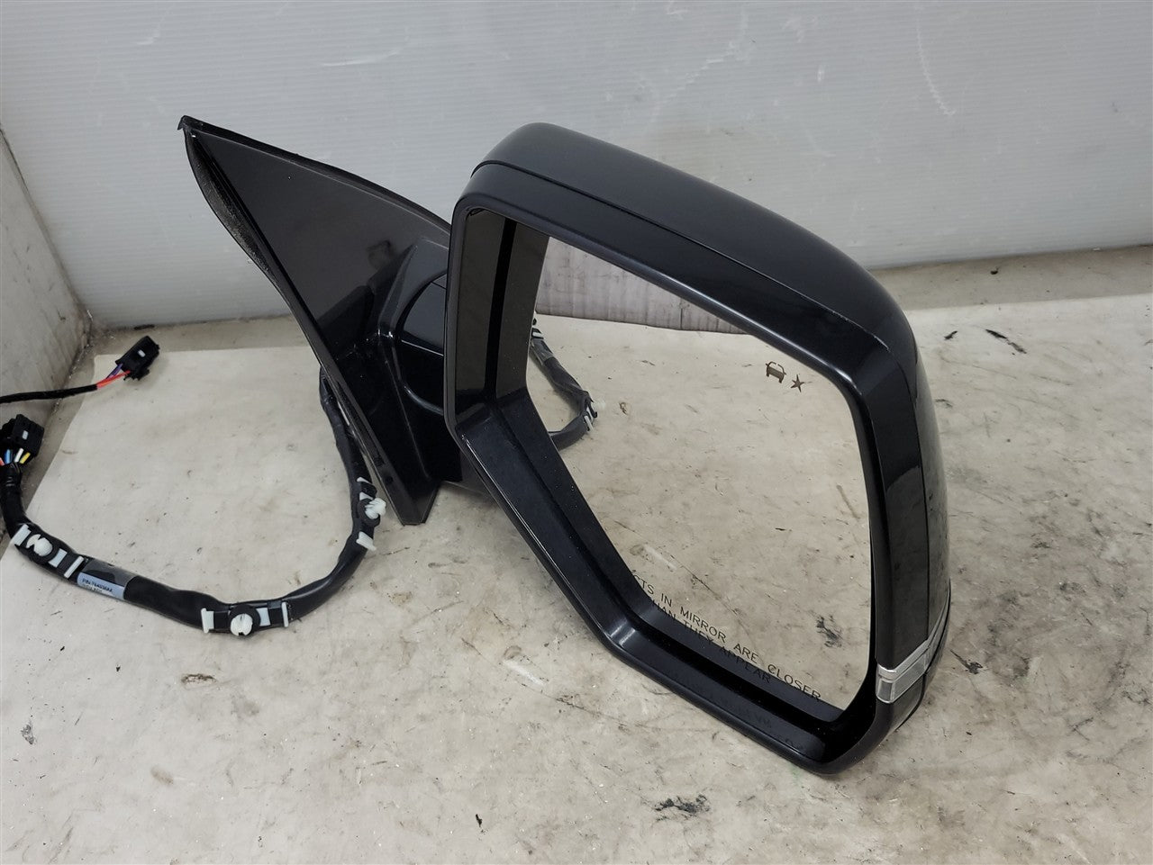 2020 ESCALAESV RH MIRROR BLACK GBA W/BLIND SPOT 32112 - image 6