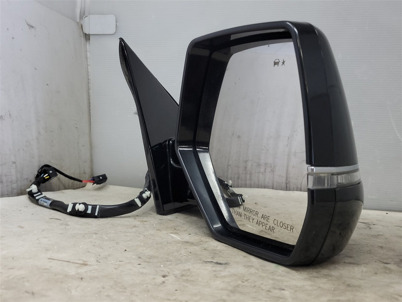 2020 ESCALAESV RH MIRROR BLACK GBA W/BLIND SPOT 32112 - image 7