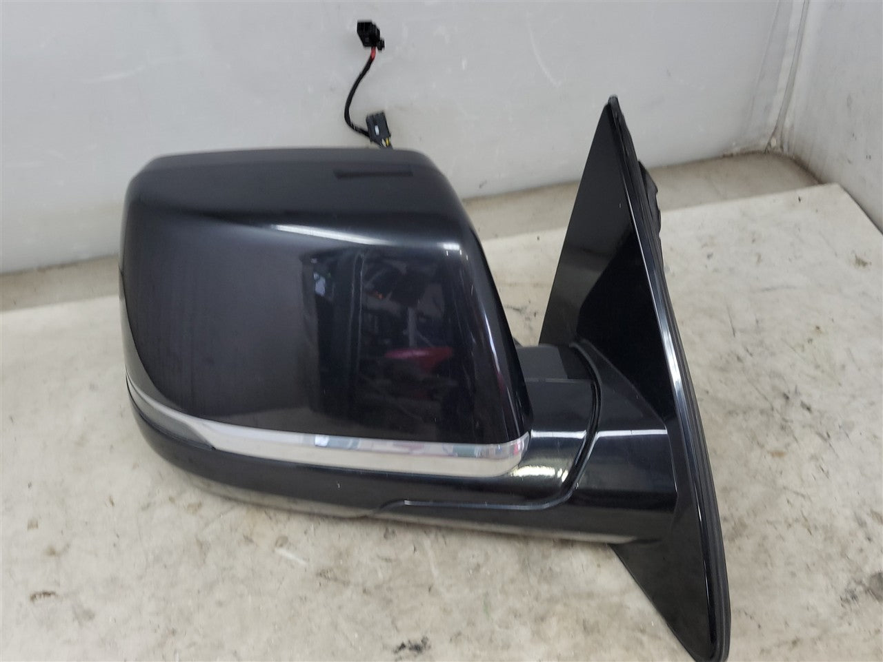 2020 ESCALAESV RH MIRROR BLACK GBA W/BLIND SPOT 32112 - image 9
