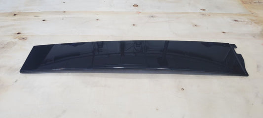 2020 ESCALAESV RH REAR DOOR APPLIQUE FORWARD TRIM 32118 - image 1