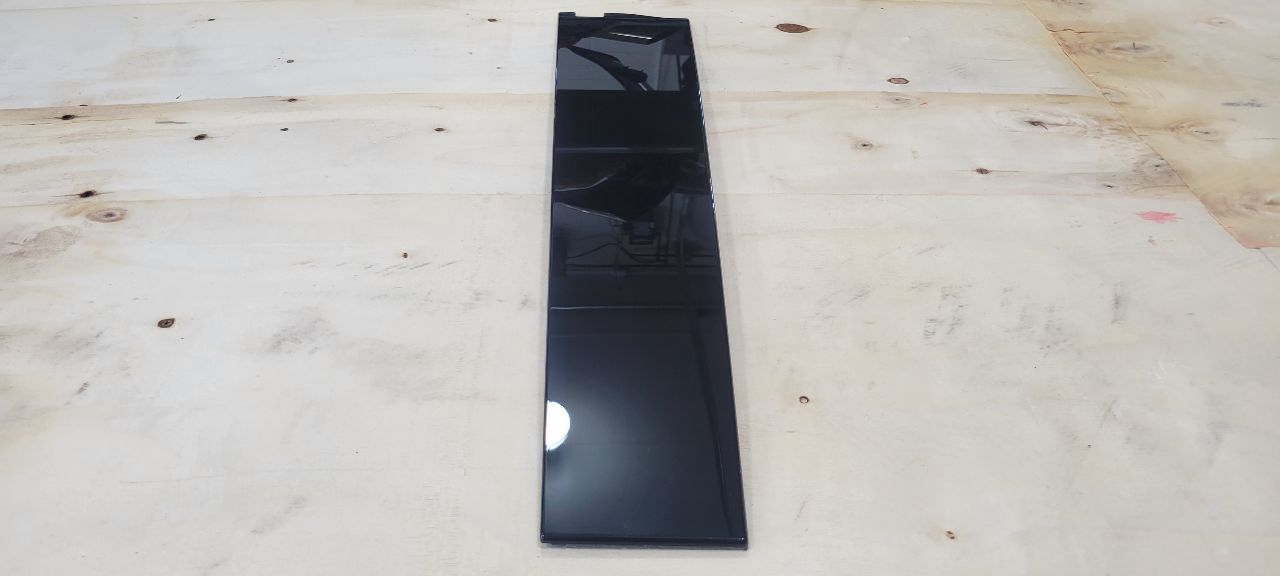 2020 ESCALAESV RH REAR DOOR APPLIQUE FORWARD TRIM 32118 - image 4