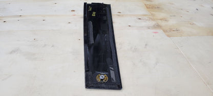 2020 ESCALAESV RH REAR DOOR REARWARD APPLIQUE TRIM 32119 - image 8