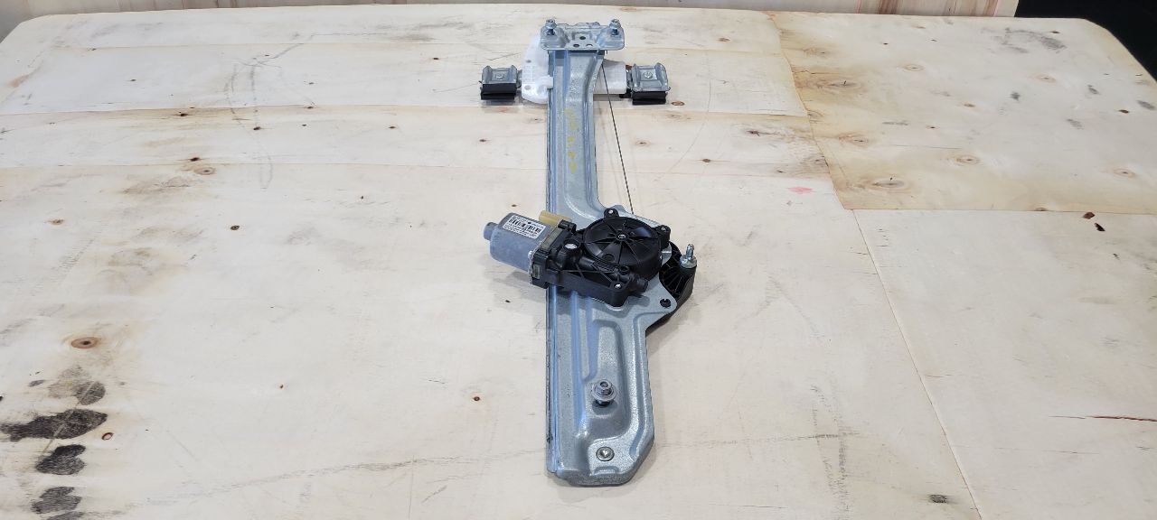 2020 ESCALAESV RH REAR WINDOW REGULATOR & MOTOR 32123 - image 1