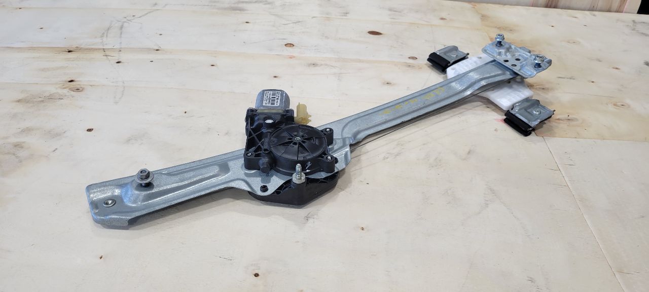 2020 ESCALAESV RH REAR WINDOW REGULATOR & MOTOR 32123 - image 2