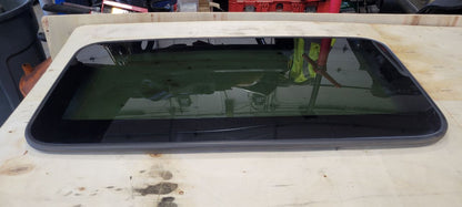 2020 ESCALAESV OEM SUN MOON ROOF GLASS ONLY 32129 - image 1