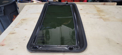 2020 ESCALAESV OEM SUN MOON ROOF GLASS ONLY 32129 - image 8