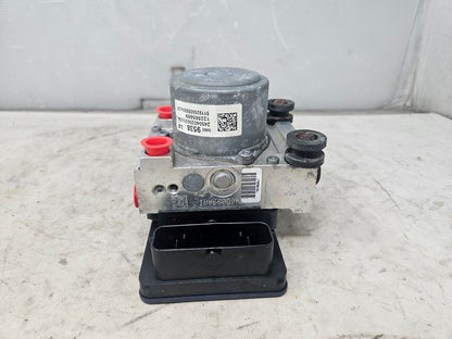 2020 ESCALAESV ABS BRAKE PUMP & MODULE 84609538 32135 - image 1