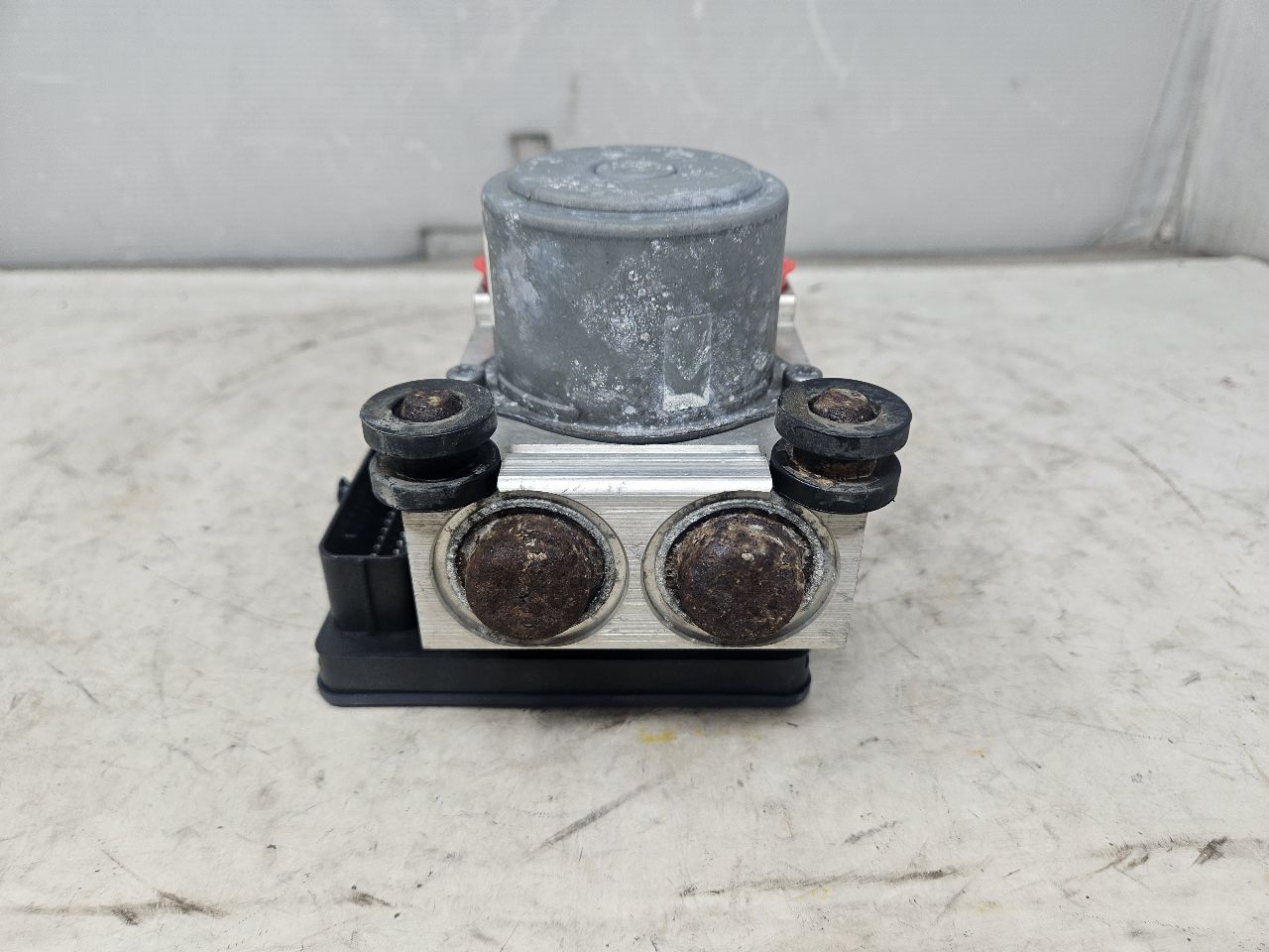 2020 ESCALAESV ABS BRAKE PUMP & MODULE 84609538 32135 - image 3