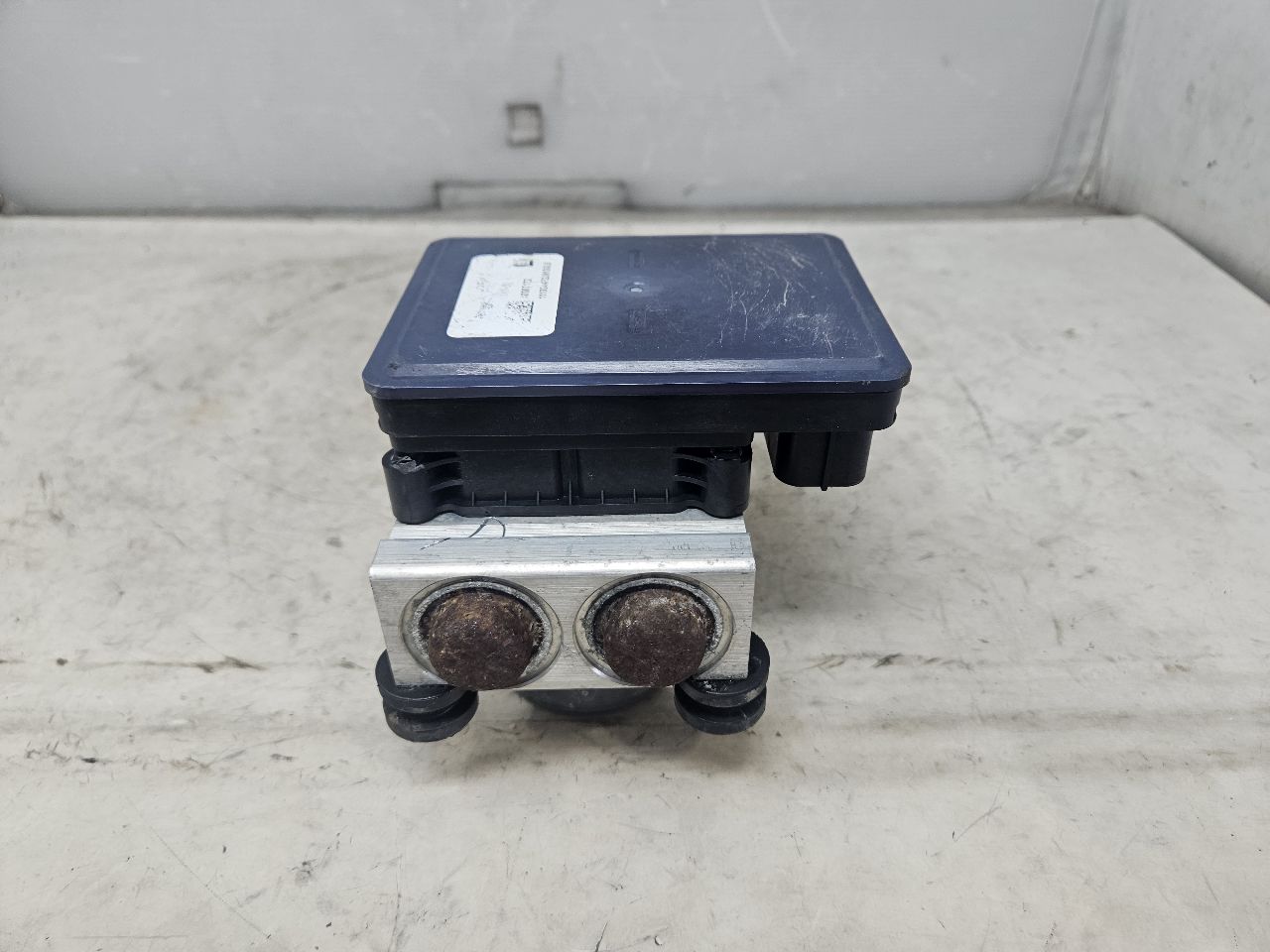 2020 ESCALAESV ABS BRAKE PUMP & MODULE 84609538 32135 - image 4