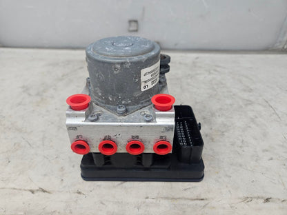 2020 ESCALAESV ABS BRAKE PUMP & MODULE 84609538 32135 - image 5