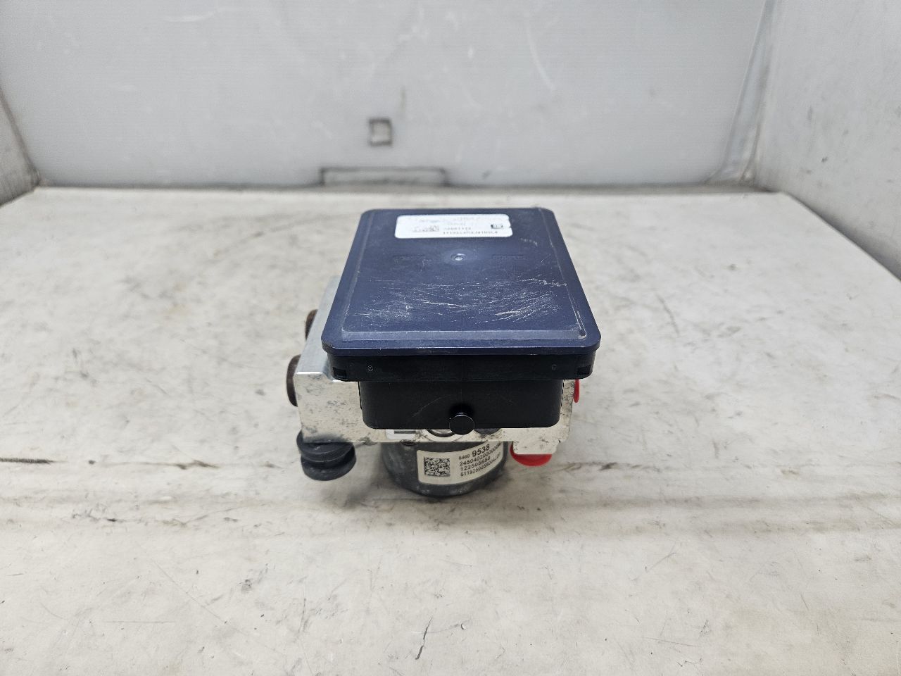 2020 ESCALAESV ABS BRAKE PUMP & MODULE 84609538 32135 - image 7