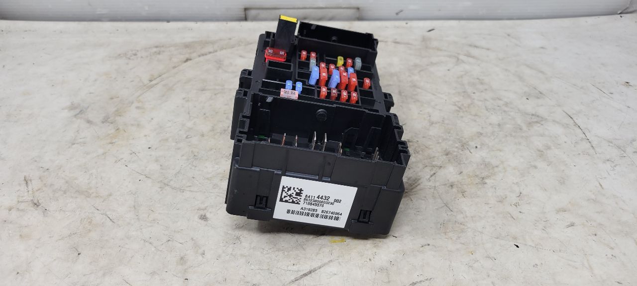 2020 ESCALAESV DASH CABIN FUSE BOX 84114432 32143 - image 7