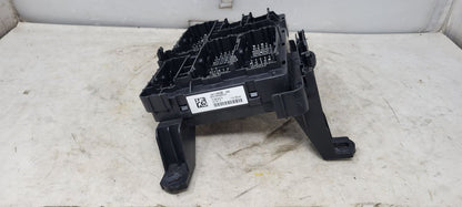 2020 ESCALAESV LH UNDER DASH FUSE BOX 84114438 32147 - image 3