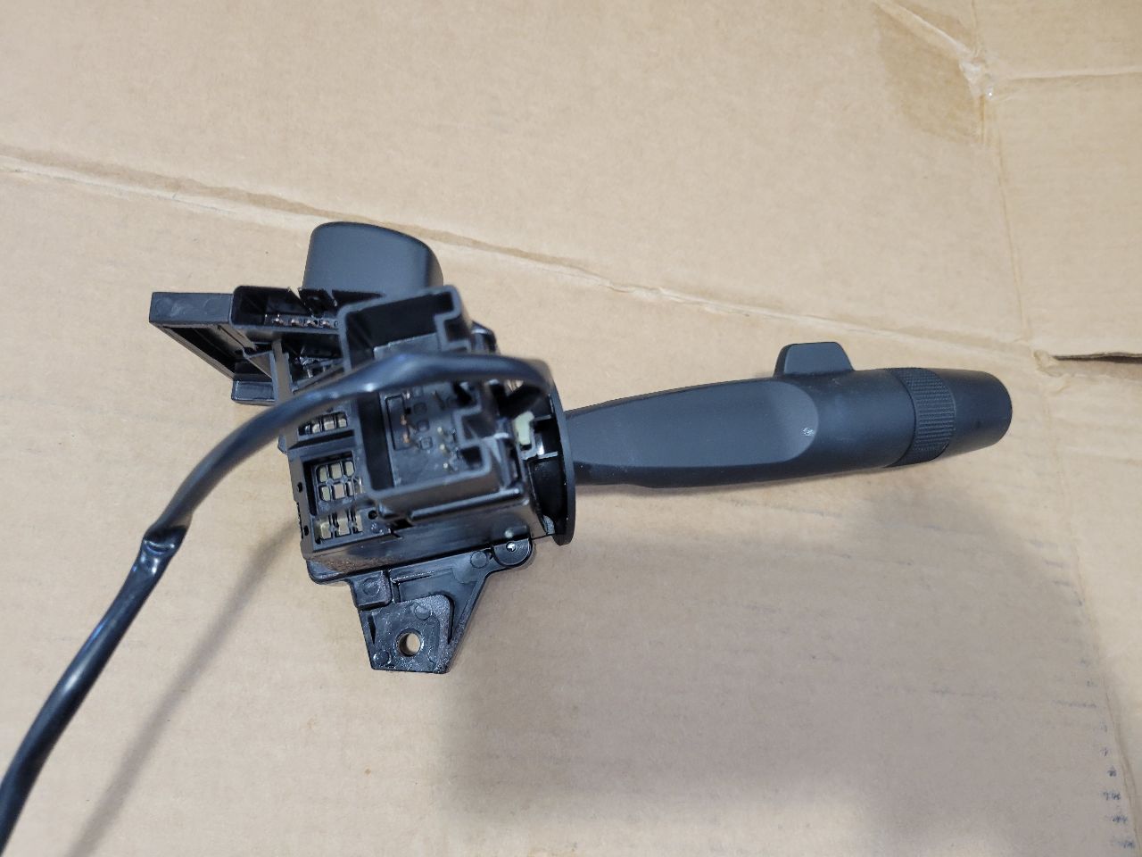 2020 ESCALAESV TURN SIGNAL & WIPER SWITCH STALK 32152 - image 9