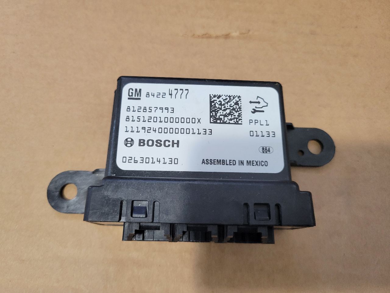 2020 ESCALAESV DRIVER PARK ASSIST MODULE 84224777 32155 - image 1