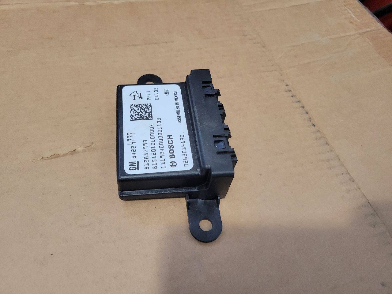 2020 ESCALAESV DRIVER PARK ASSIST MODULE 84224777 32155 - image 5
