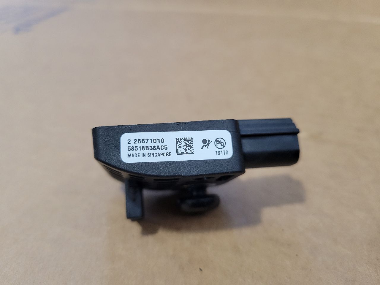 2020 ESCALAESV PAIR OF OEM CRASH SENSORS 26671010. 32168 - image 8