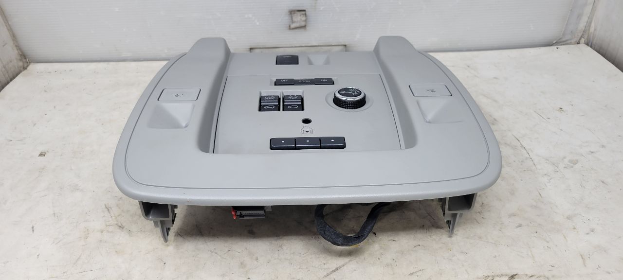 2020 ESCALAESV OVERHEAD CONSOLE WITH SUNROOF 32180 - image 2