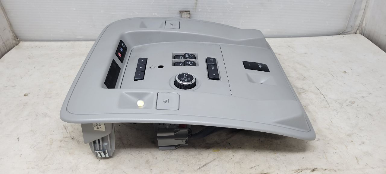 2020 ESCALAESV OVERHEAD CONSOLE WITH SUNROOF 32180 - image 3