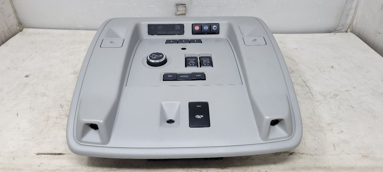 2020 ESCALAESV OVERHEAD CONSOLE WITH SUNROOF 32180 - image 4