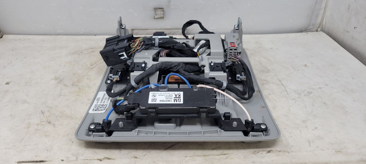 2020 ESCALAESV OVERHEAD CONSOLE WITH SUNROOF 32180 - image 9