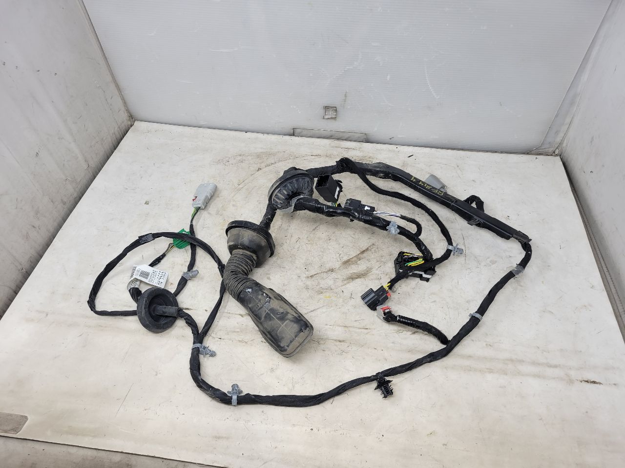 2020 ESCALAESV FRONT RH DOOR WIRE HARNESS 84305356 32188 - image 9