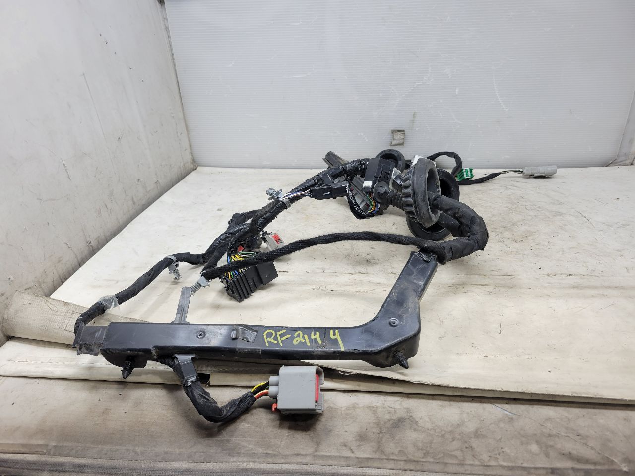 2020 ESCALAESV FRONT RH DOOR WIRE HARNESS 84305356 32188 - image 4