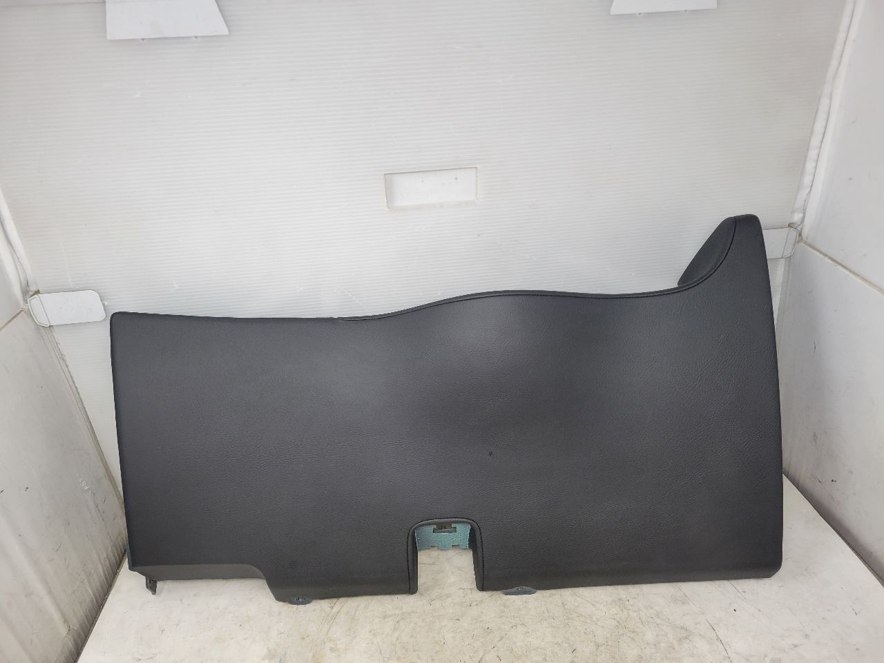 2020 ESCALAESV LH DRIVER KNEE BOLSTER BLACK 32201 - image 2