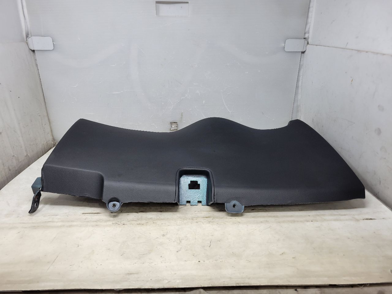 2020 ESCALAESV LH DRIVER KNEE BOLSTER BLACK 32201 - image 4