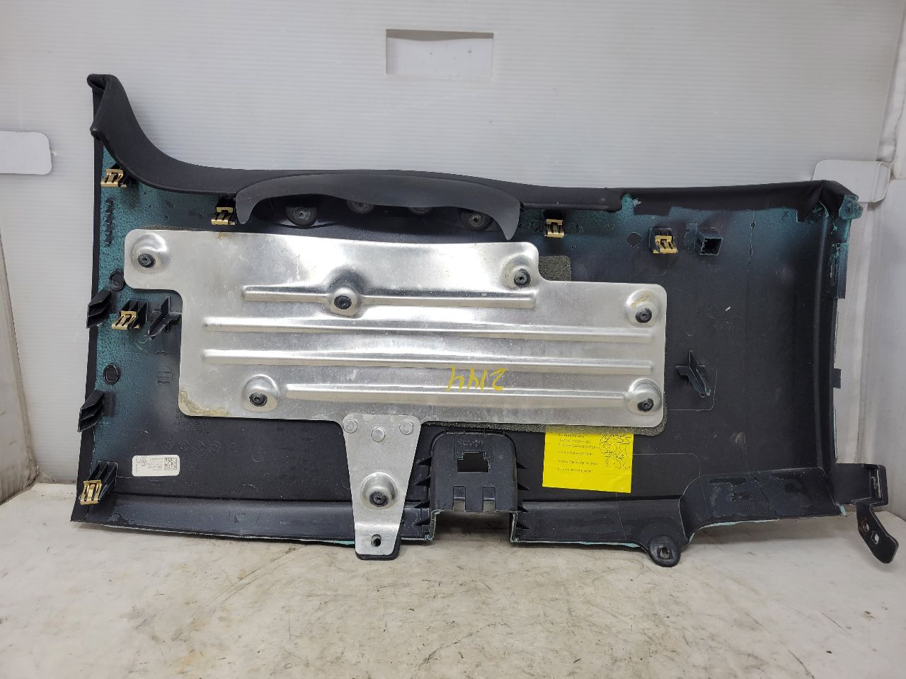 2020 ESCALAESV LH DRIVER KNEE BOLSTER BLACK 32201 - image 8