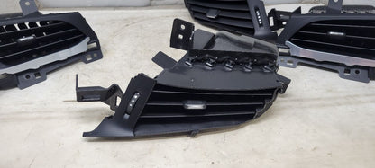 2020 ESCALAESV SET OF 4 DASH VENTS LH RH INNER OUTE 32207 - image 15