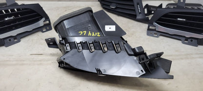 2020 ESCALAESV SET OF 4 DASH VENTS LH RH INNER OUTE 32207 - image 20