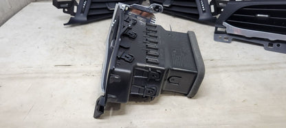 2020 ESCALADE ESV SET OF 4 DASH VENTS LH RH INNER OUTE 32207 - image 2