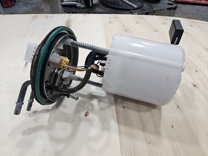 IN TANK FUEL PUMP 63K MILES 32214 - image 6