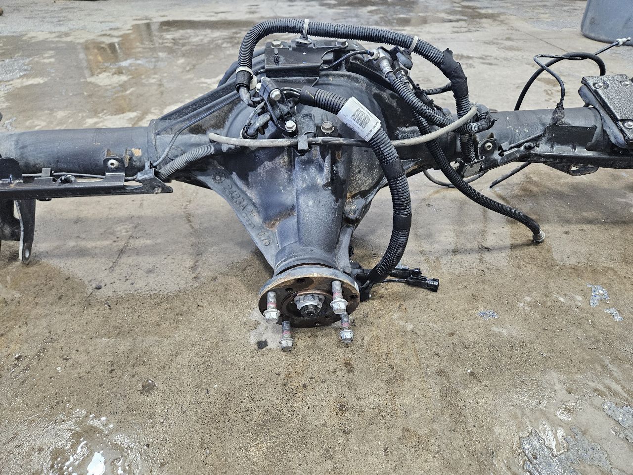 2024 SILVRDO15 ZR2 / AT4X ELECTRIC REAR AXLE 46K 32218 - image 5