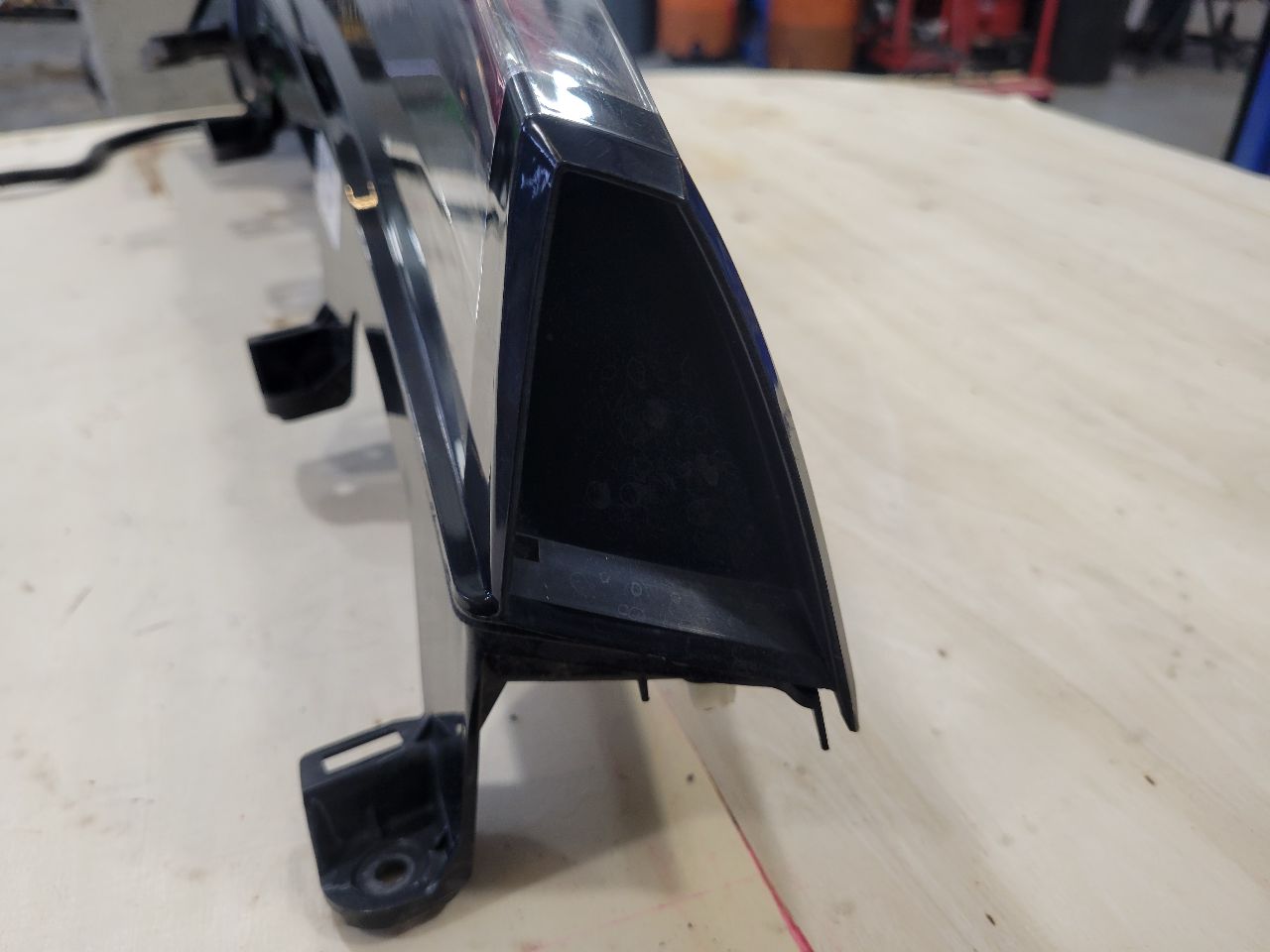 2020 ESCALAESV LH TAIL LIGHT TESTED ALL LEDS WORK 32221 - image 6