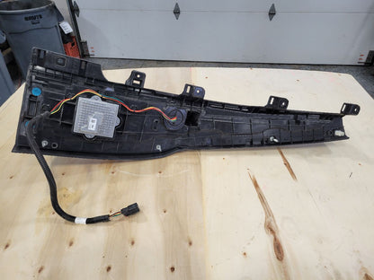 2020 ESCALAESV LH TAIL LIGHT TESTED ALL LEDS WORK 32221 - image 12