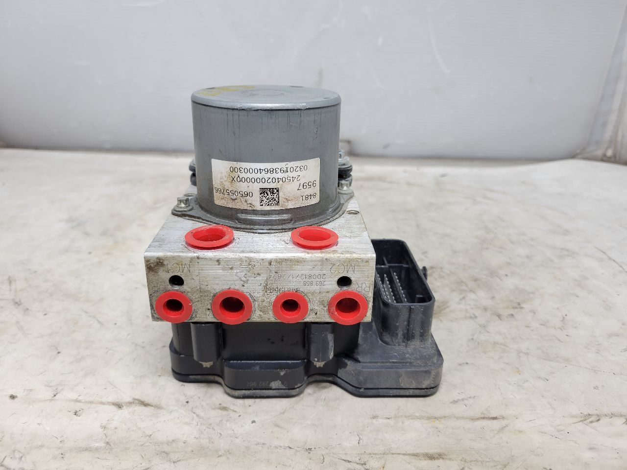 2021 CAMARO ABS BRAKE CONTROL MODULE & PUMP 10K 32222 - image 3