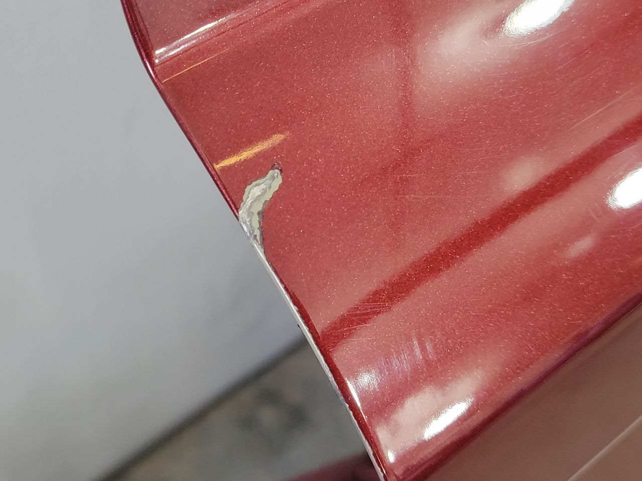 2019 ESCALADE LH DOOR RED CHIPS ON EDGE 6S.5 G1E 32225 - image 12